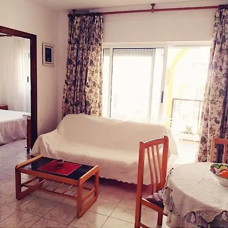 Beachside Bliss 2br, Balcony, Pool, Wifi, Tennis Apartamento