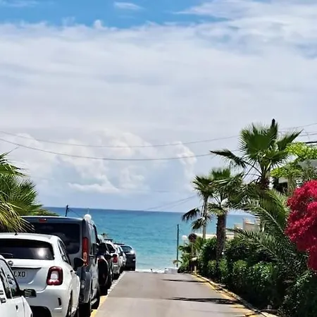 Beachside Bliss 2br, Balcony, Pool, Wifi, Tennis アパート トレビエハ