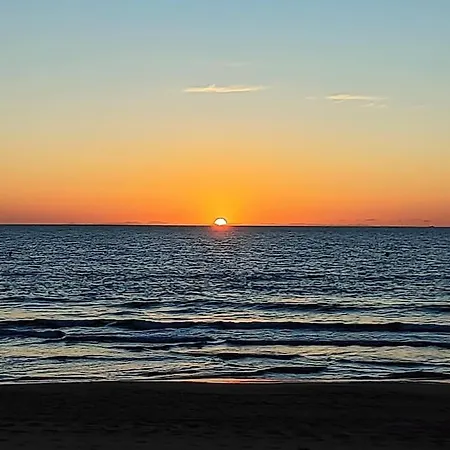 アパート Beachside Bliss 2br, Balcony, Pool, Wifi, Tennis トレビエハ